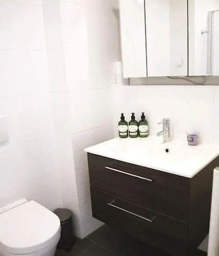 Modern & Bright 1br Flat Apartment *