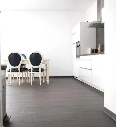 Modern & Bright 1br Flat Lejlighed Luxembourg By