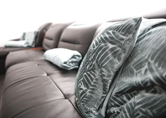 Апартаменты Modern & Bright 1br Flat *